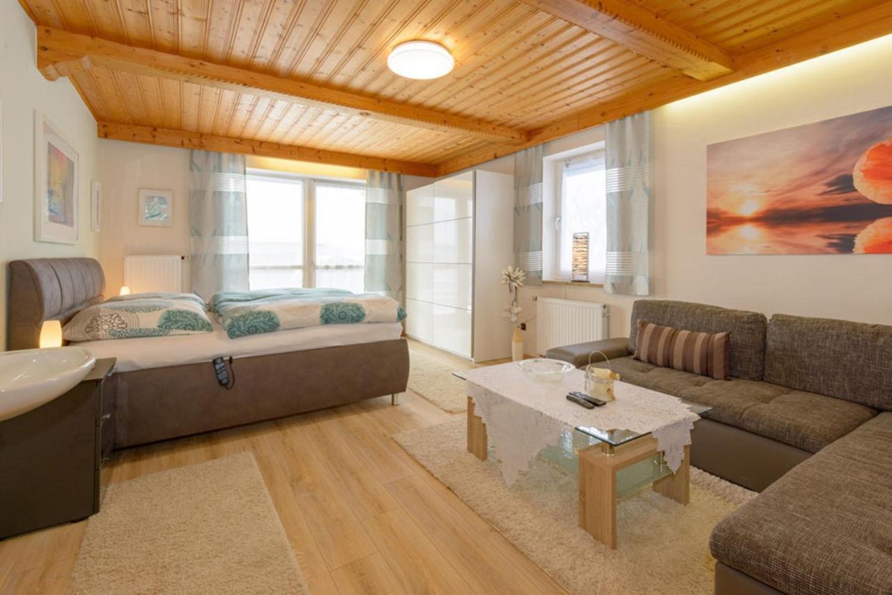 Voelkl Apartment *